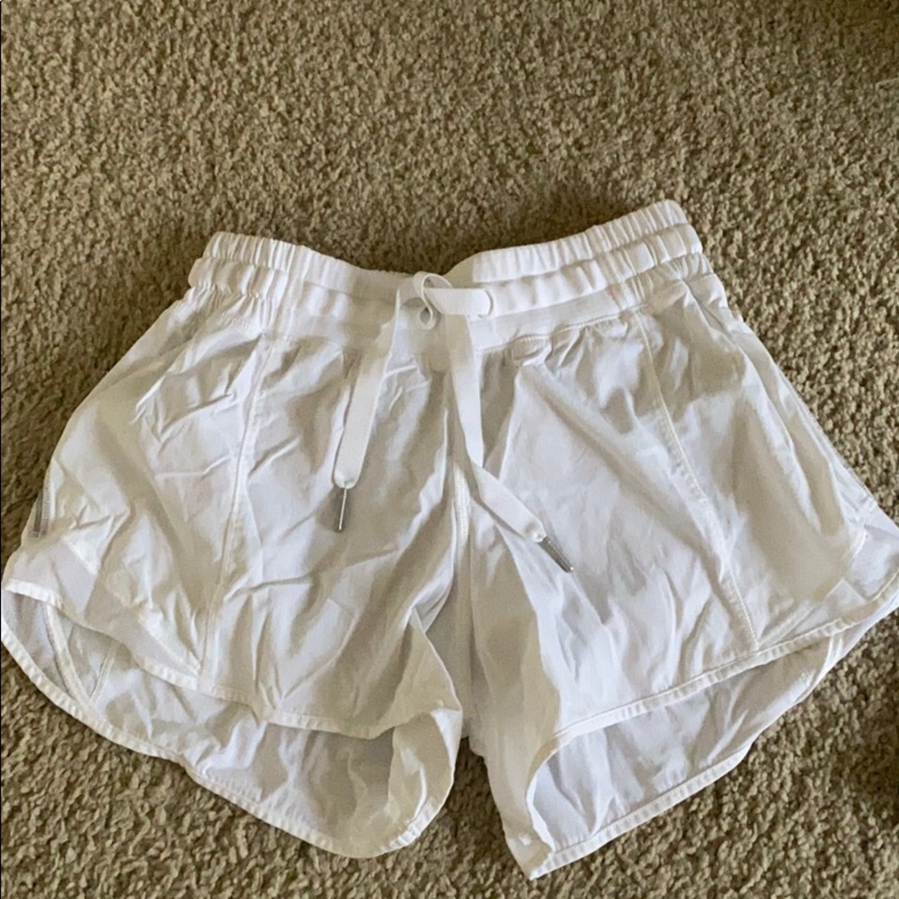 Lululemon Running Hotty Hot Short Tall in white